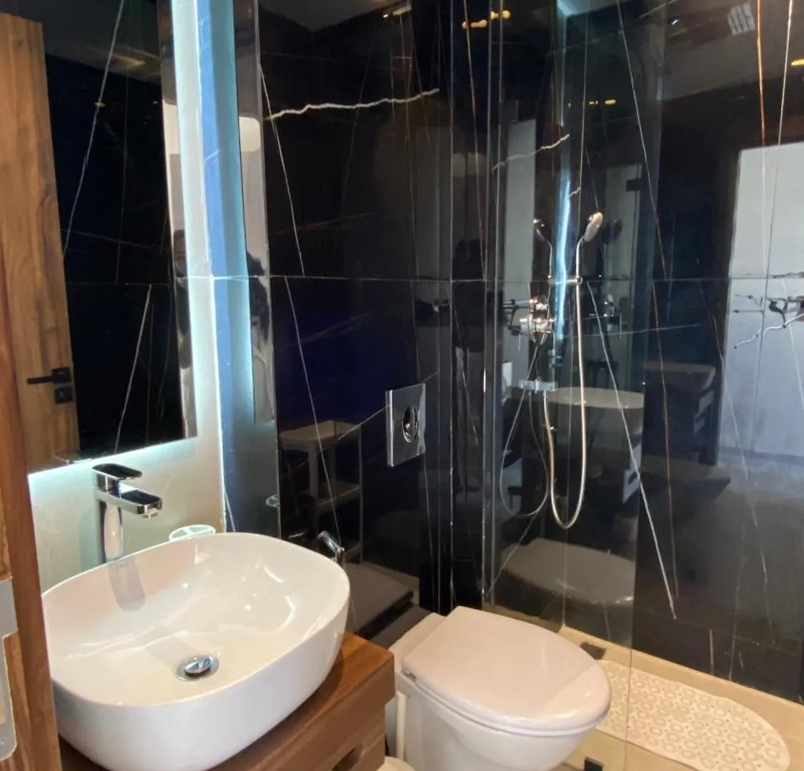 Modern & Fully Equipped 1Bdr Flats In Palmiers Central Casablanca With Terrace & Parking