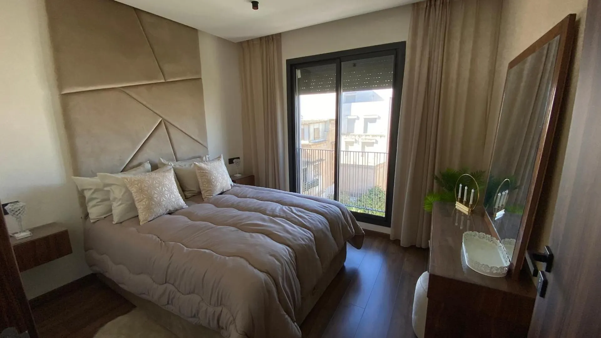 Modern & Fully Equipped 1Bdr Flats In Palmiers Central Casablanca With Terrace & Parking Μαρόκο