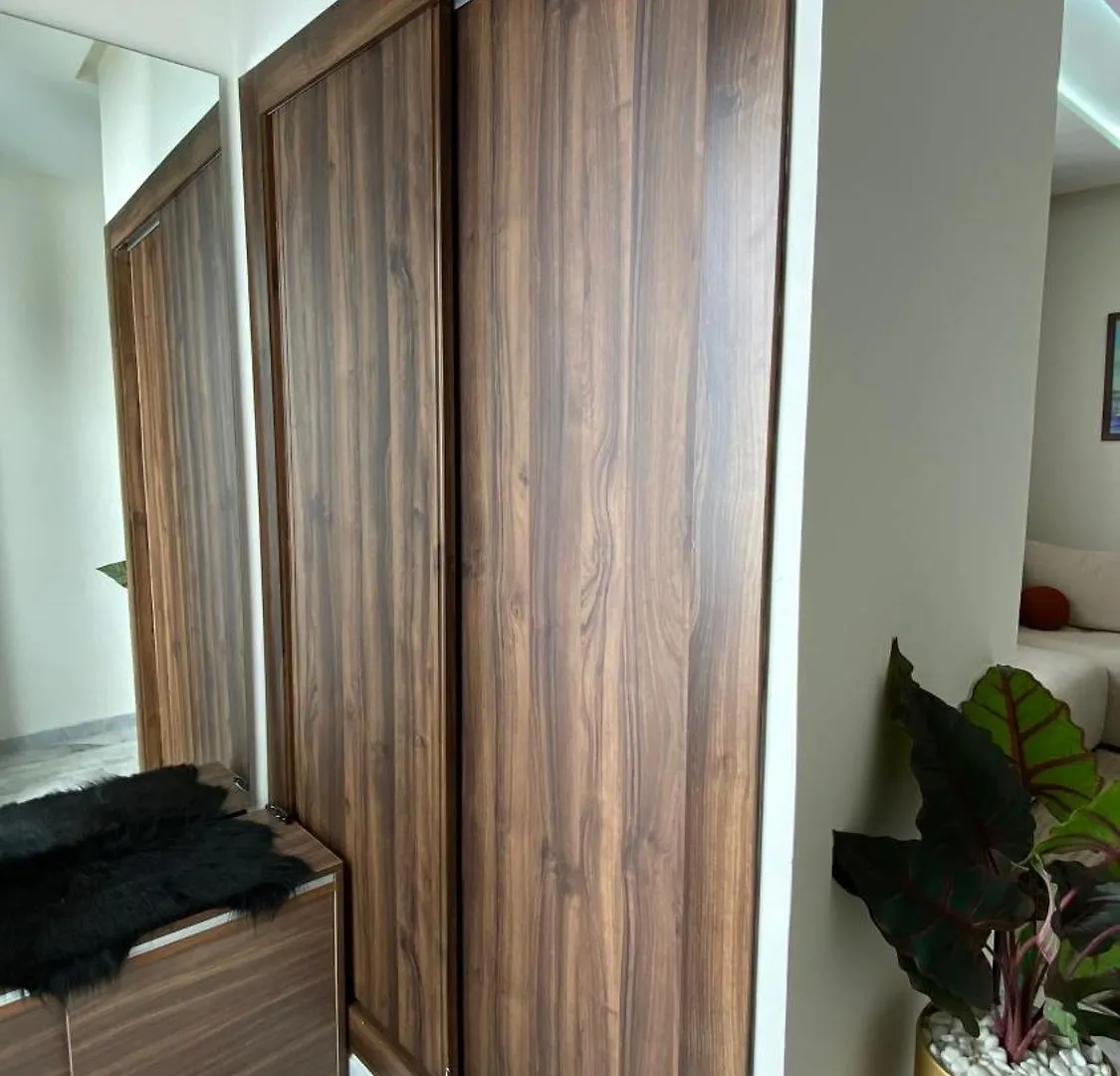 Modern & Fully Equipped 1Bdr Flats In Palmiers Central Casablanca With Terrace & Parking 0*,