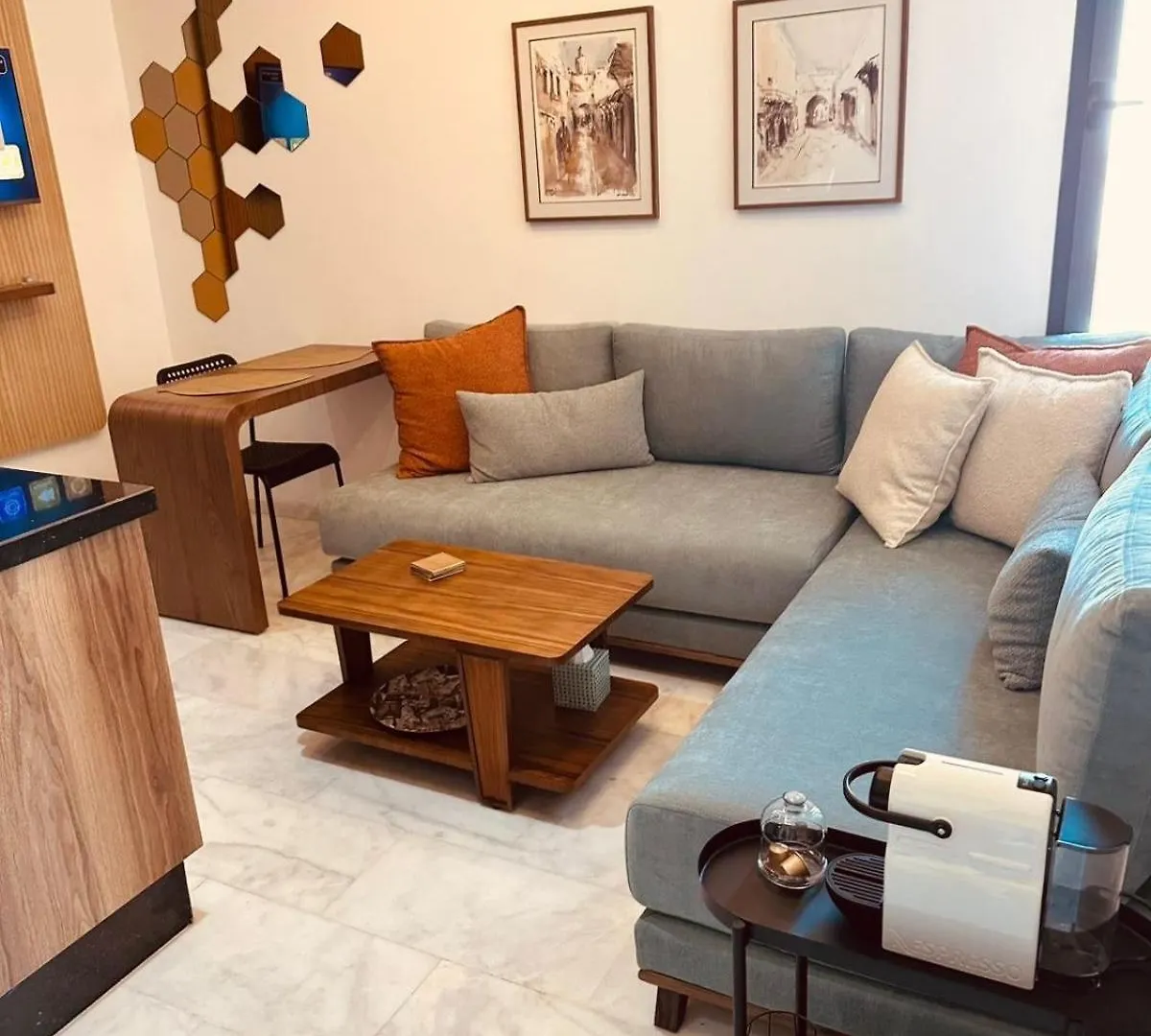 Modern & Fully Equipped 1Bdr Flats In Palmiers Central Casablanca With Terrace & Parking